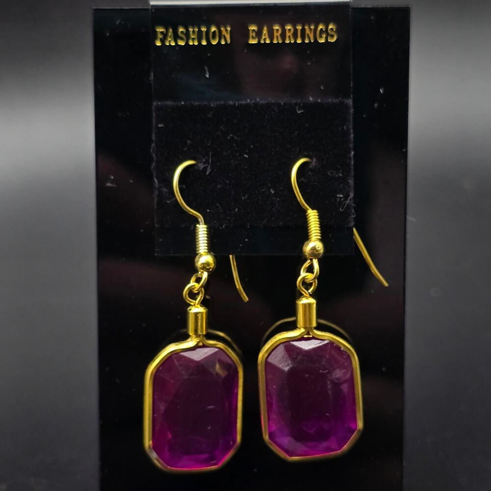 Pink Faceted Acrylic Rhinestone Earrings Gold Tone Vintage 1980s NOS On Card